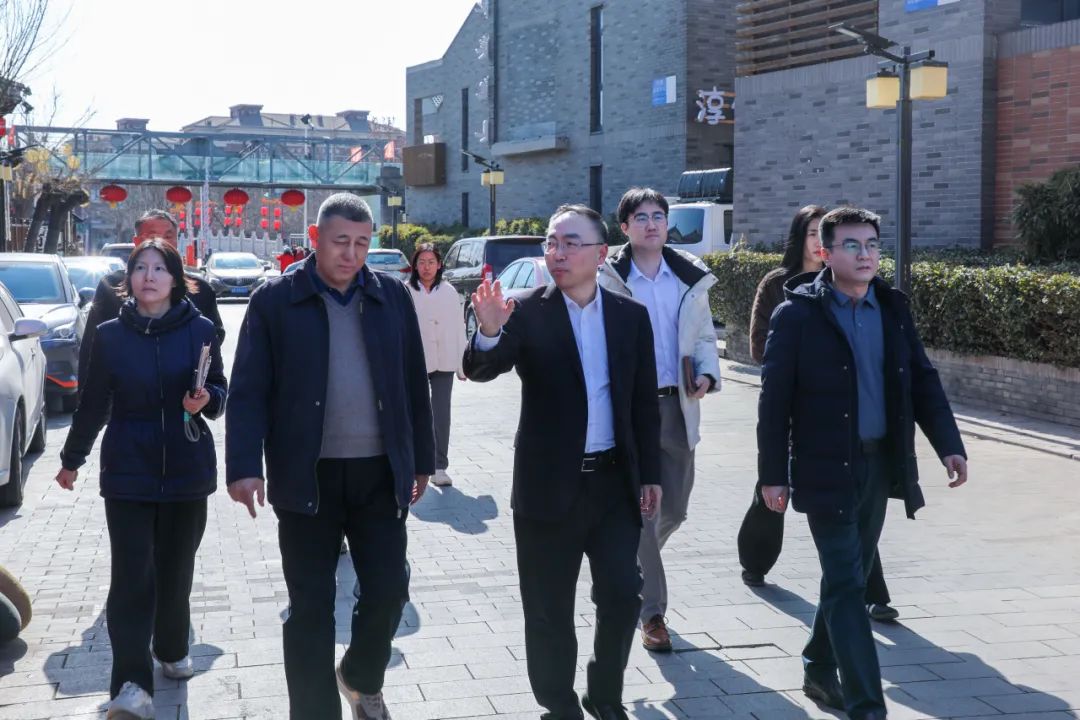 腾讯分分彩：海泰发布｜海泰控股集团党委书记、董事长刘铁钢赴海泰凤凰城公司、海泰发展公司调研