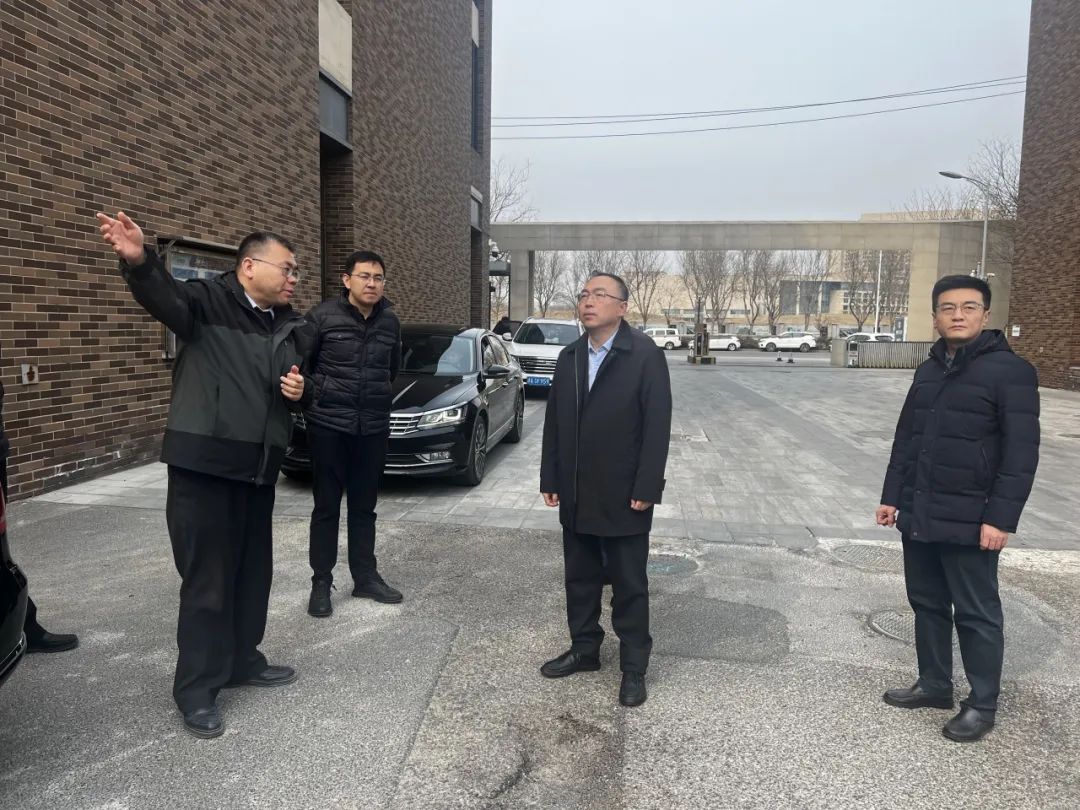 腾讯分分彩：海泰发布｜海泰控股集团党委书记、董事长刘铁钢赴海泰凤凰城公司、海泰发展公司调研