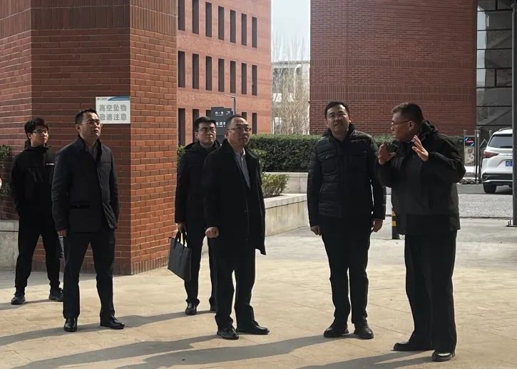 腾讯分分彩：海泰发布｜海泰控股集团党委书记、董事长刘铁钢赴海泰凤凰城公司、海泰发展公司调研